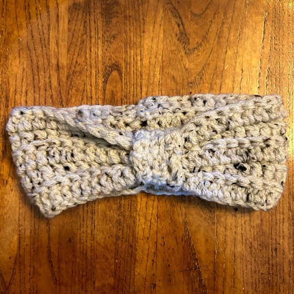 Keeping It Wool Knitted Winter Headband - Picture 2 of 5